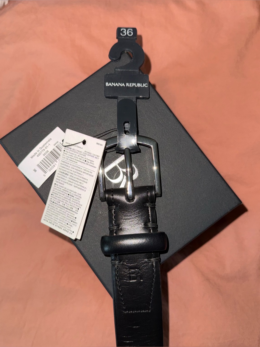 Banana Republic Black Leather Men's Belt with Polished Buckle